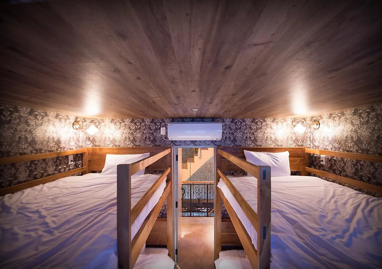 Uhoku Villa Kyoto Japan